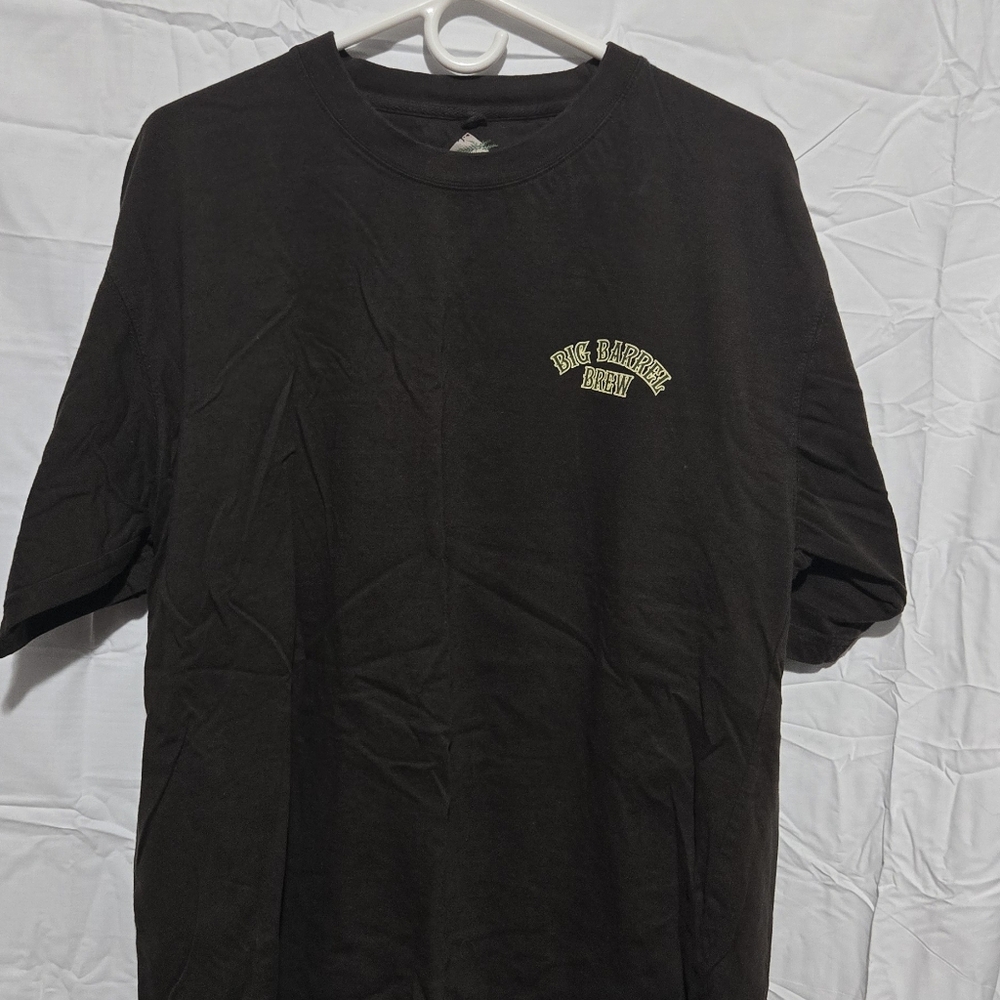 Newport Blue Graphic Tee - Dark Gray with Pale Green and Cream Print